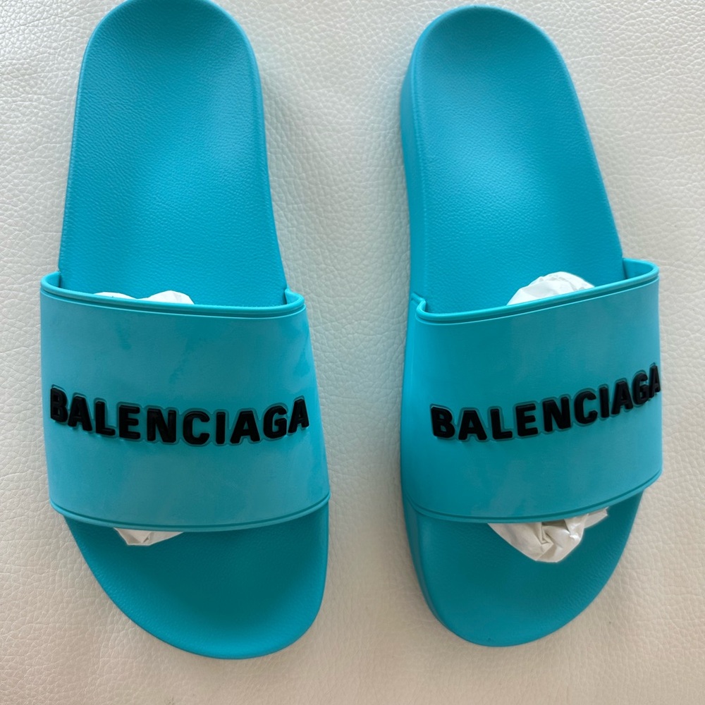 Balenciaga men’s pool slide